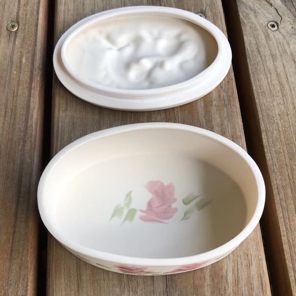 Porcelain Unicorn Trinket Box Oval Floral Flint Michigan - Picture 3 of 4